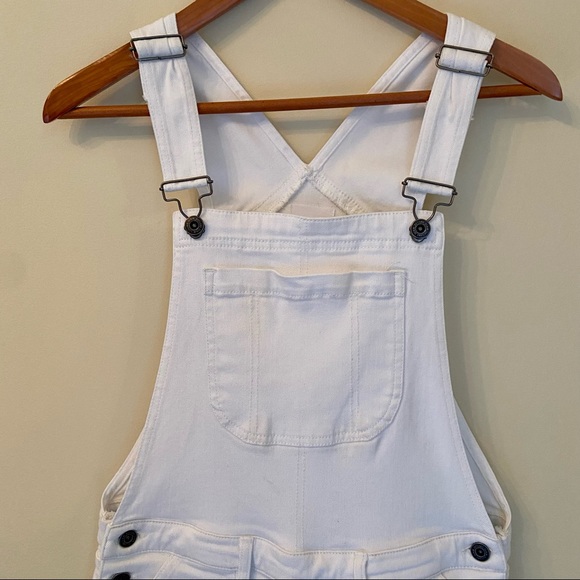 Outland White 99% Sustainable Denim Overalls Size S NWOT- similar to Aritzia TNA - Picture 2 of 11